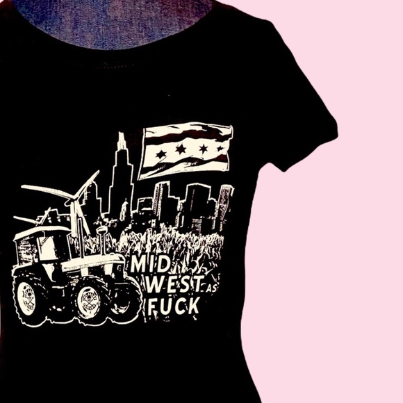 Tops - Midwest AF Black Tee ❤️